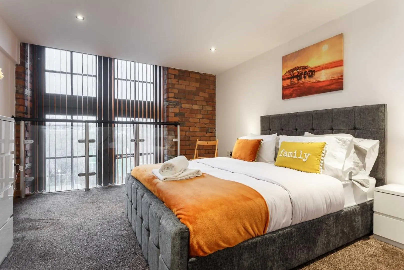 Charming Retreat In Bradford location
